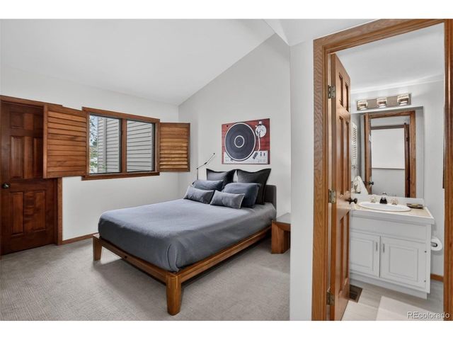 353 Harrison St, Denver, CO 80206