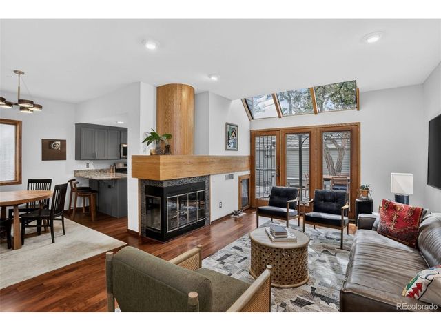 353 Harrison St, Denver, CO 80206