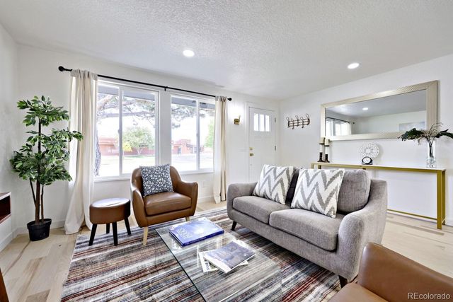 6152 W 68th Avenue, Arvada, CO 80003