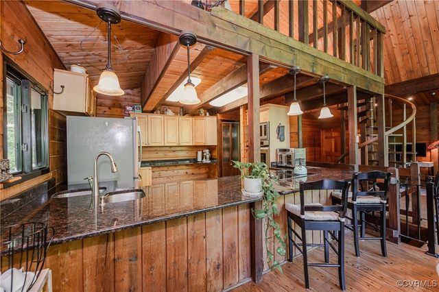 1115 Old Church Rd, Hanover, VA 23111