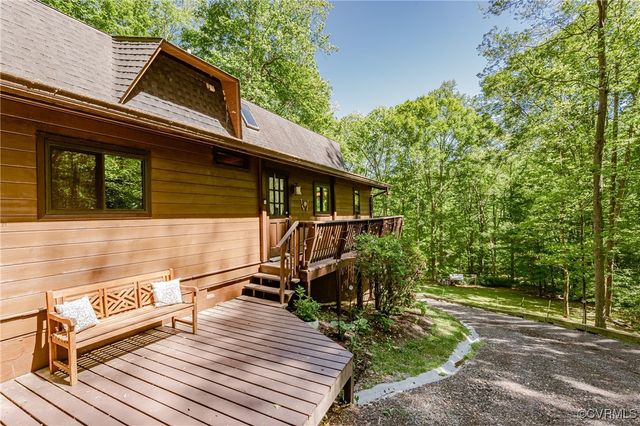1115 Old Church Rd, Hanover, VA 23111