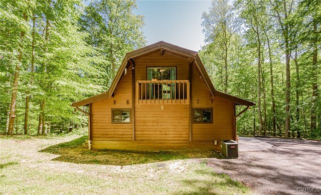 1115 Old Church Rd, Hanover, VA 23111
