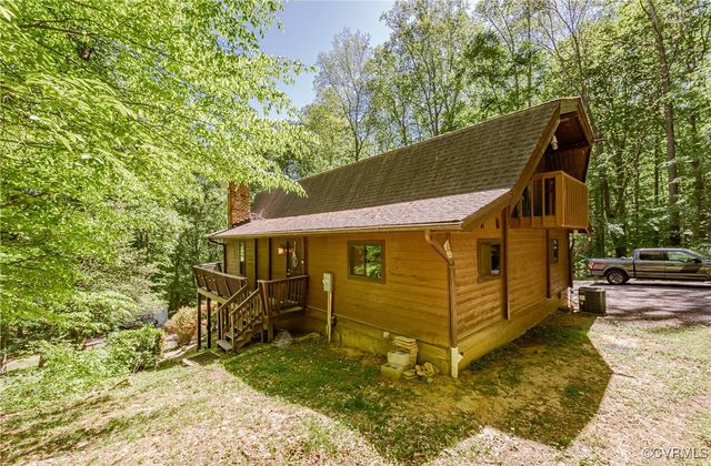 1115 Old Church Rd, Hanover, VA 23111