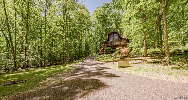 1115 Old Church Rd, Hanover, VA 23111