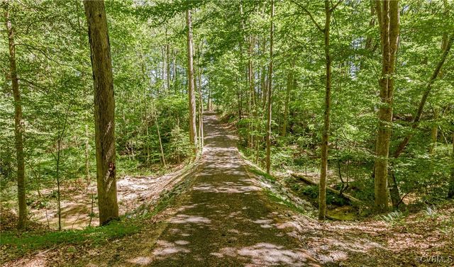 1115 Old Church Rd, Hanover, VA 23111