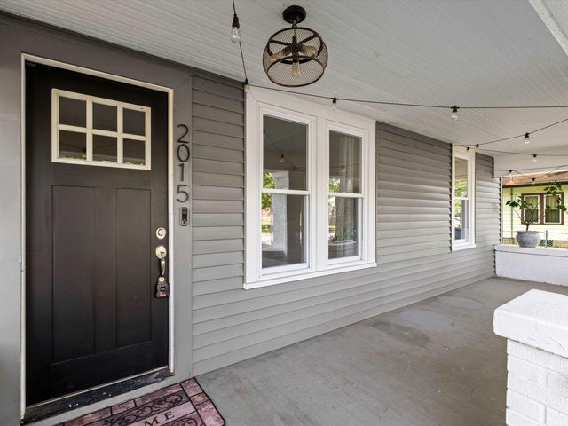 2015 E Blackford Avenue, Evansville, IN 47714