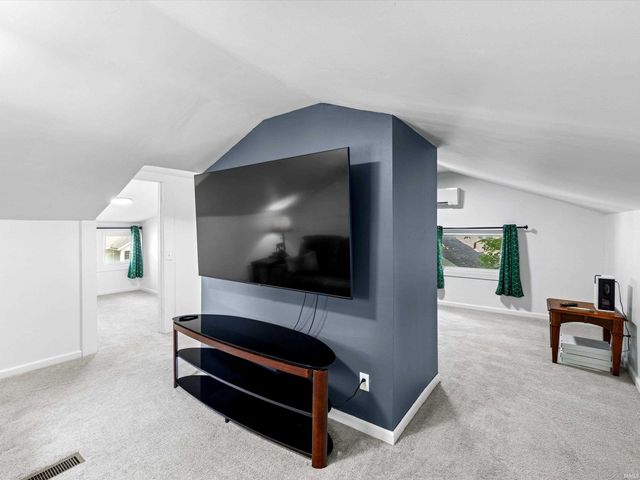 2015 E Blackford Avenue, Evansville, IN 47714