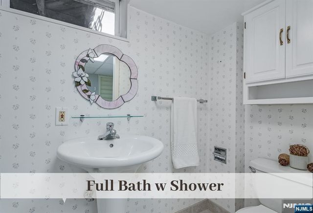 63 Moore Avenue, Waldwick, NJ 07463