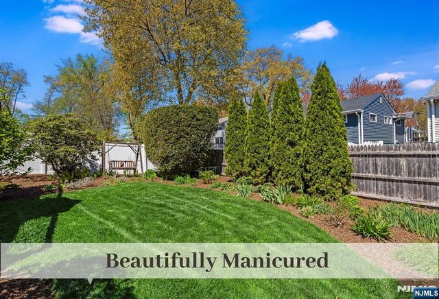 63 Moore Avenue, Waldwick, NJ 07463