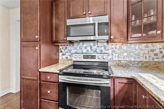 1795 HAMPTON OAKS Drive, Fayetteville, NC 28314