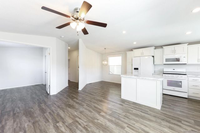 62 Hummingbird Ln., Oceanside, CA 92057