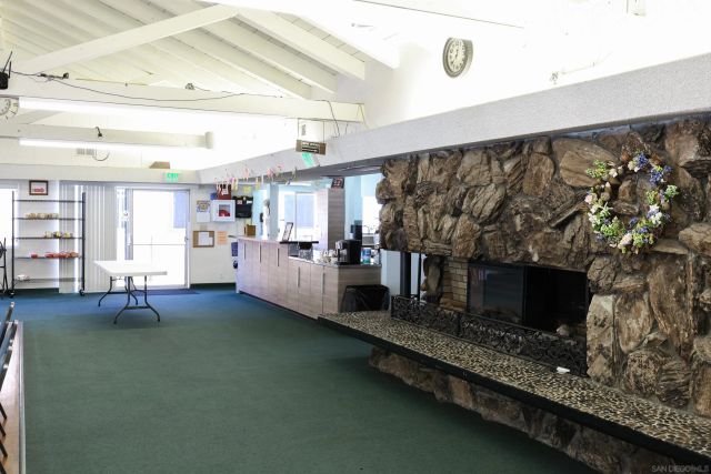 62 Hummingbird Ln., Oceanside, CA 92057