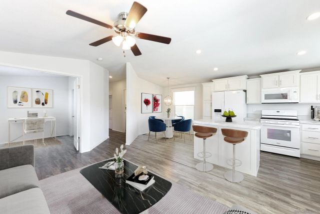 62 Hummingbird Ln., Oceanside, CA 92057