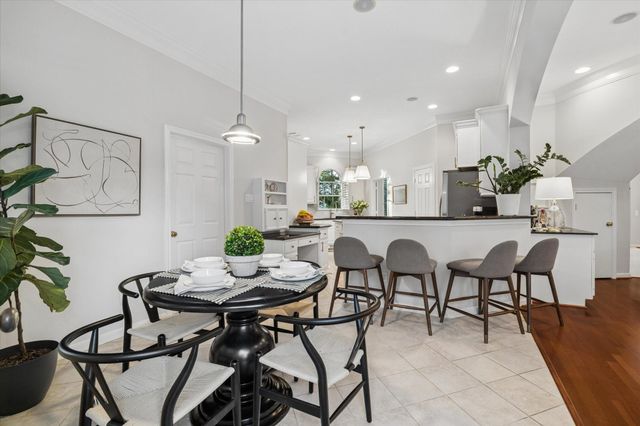 5353 Hidalgo Street, Houston, TX 77056