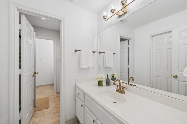 5353 Hidalgo Street, Houston, TX 77056