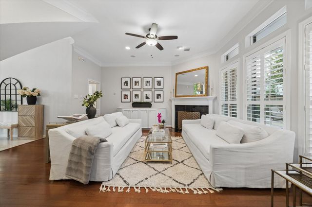 5353 Hidalgo Street, Houston, TX 77056