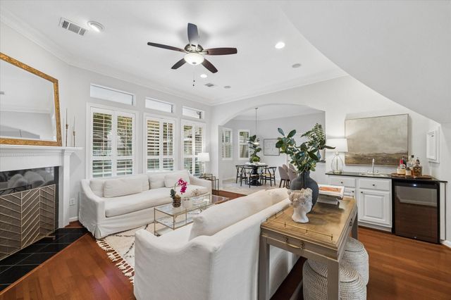 5353 Hidalgo Street, Houston, TX 77056
