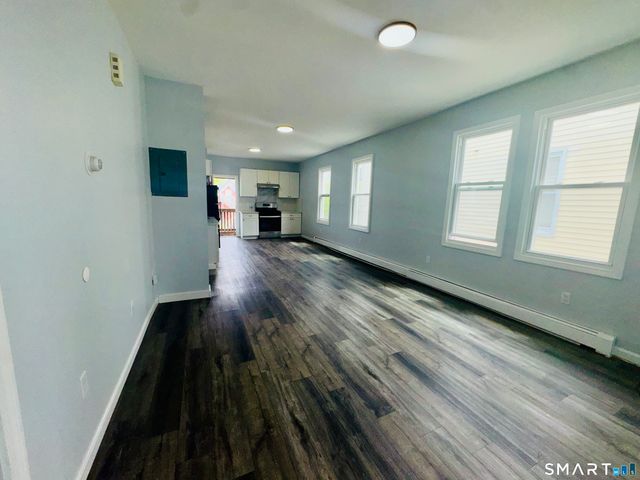 898 Hancock Avenue 3, Bridgeport, CT 06605