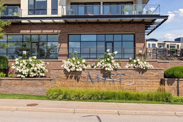 4100 Shoreline Drive S205, Spring Park, MN 55384