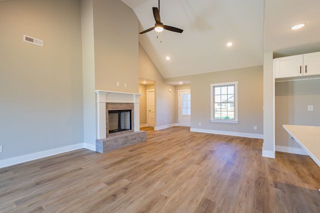 42 Brooklyn Avenue, Manchester, TN 37355