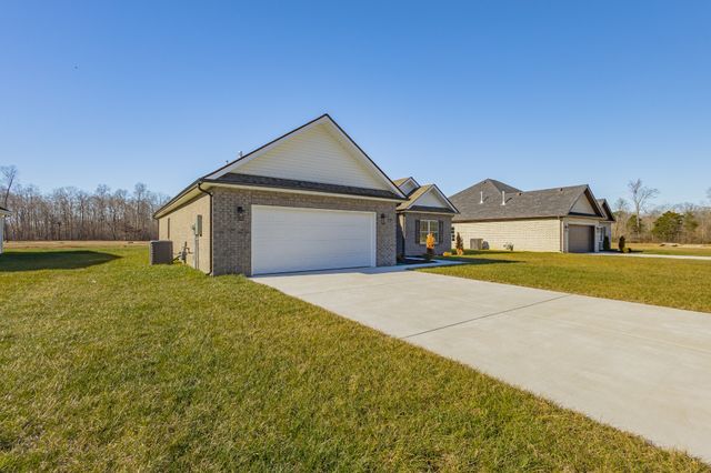 42 Brooklyn Avenue, Manchester, TN 37355