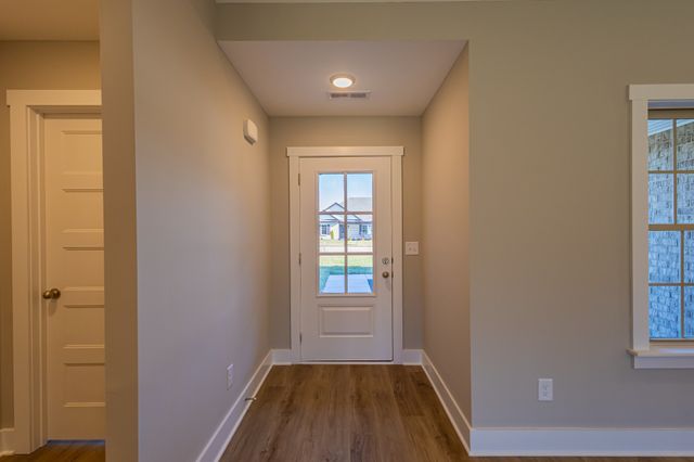 42 Brooklyn Avenue, Manchester, TN 37355