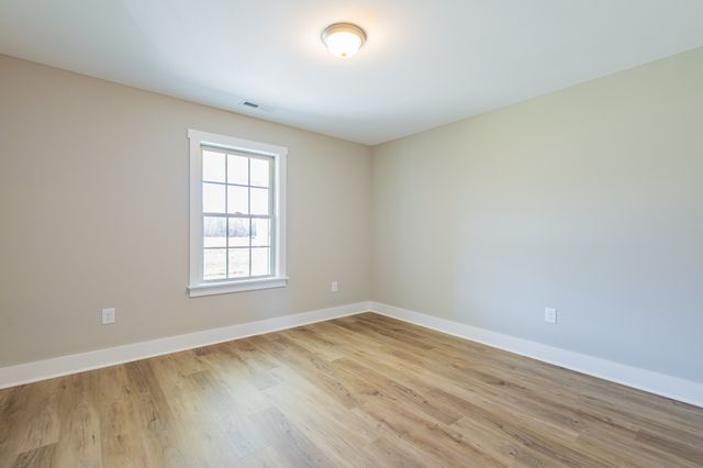 42 Brooklyn Avenue, Manchester, TN 37355