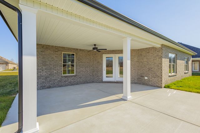 42 Brooklyn Avenue, Manchester, TN 37355