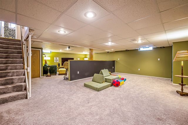 88 Carriage Way, Ypsilanti, MI 48197
