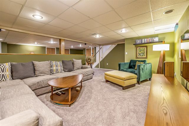 88 Carriage Way, Ypsilanti, MI 48197
