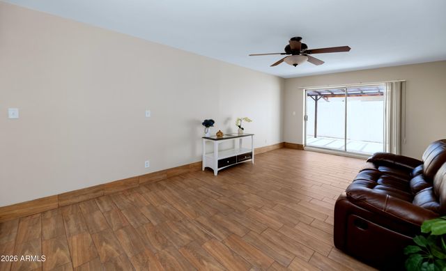 3031 W HEARN Road, Phoenix, AZ 85053