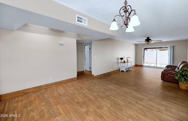 3031 W HEARN Road, Phoenix, AZ 85053