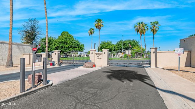 3031 W HEARN Road, Phoenix, AZ 85053