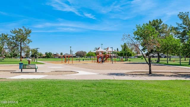 3031 W HEARN Road, Phoenix, AZ 85053