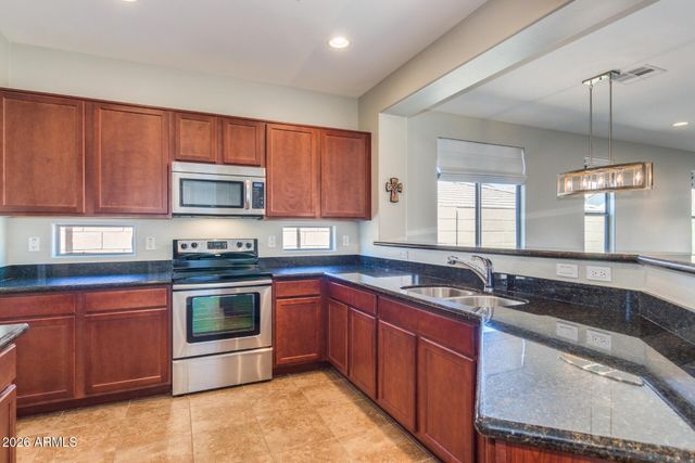 7152 W Milton Drive, Peoria, AZ 85383