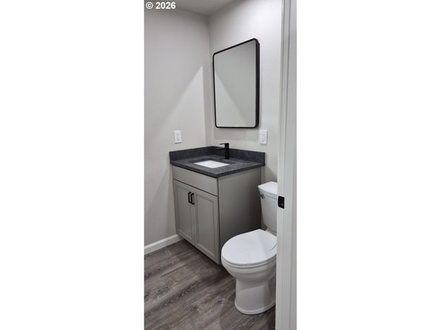 119 WALNUT St, Myrtle Creek, OR 97457