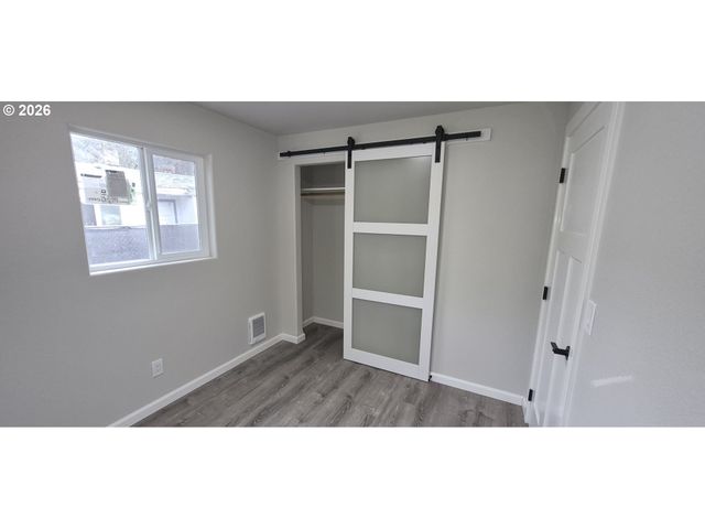 119 WALNUT St, Myrtle Creek, OR 97457