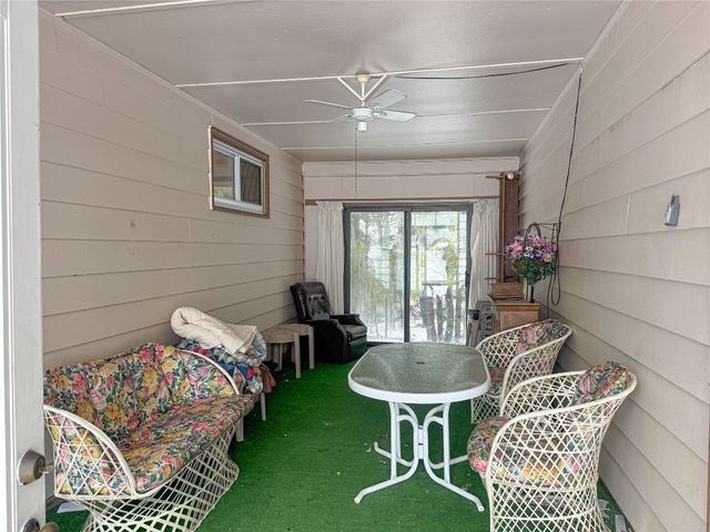 5 W DILLON Drive, Titusville, PA 16354