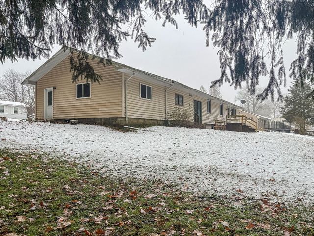 5 W DILLON Drive, Titusville, PA 16354