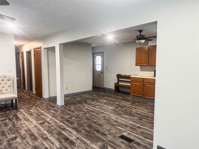 5 W DILLON Drive, Titusville, PA 16354