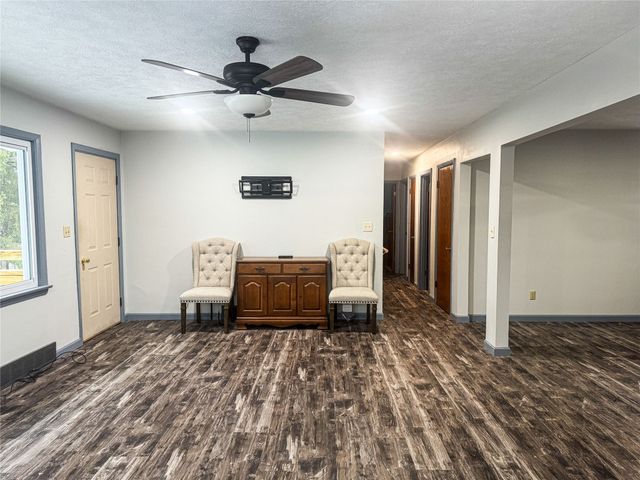 5 W DILLON Drive, Titusville, PA 16354