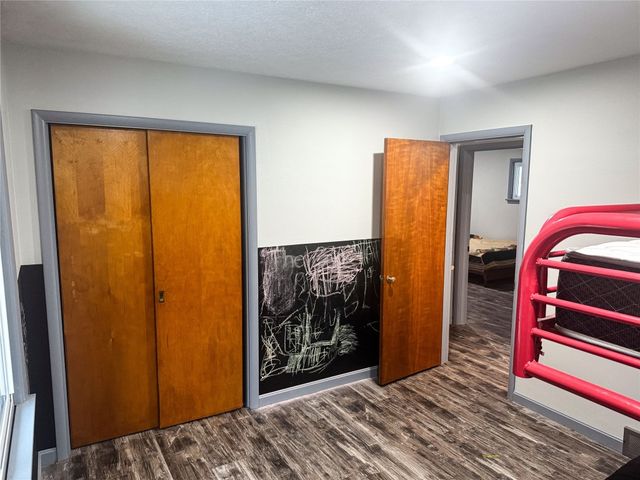 5 W DILLON Drive, Titusville, PA 16354