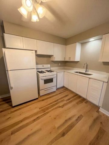 4337 Prescott Avenue 2C, Lyons, IL 60534