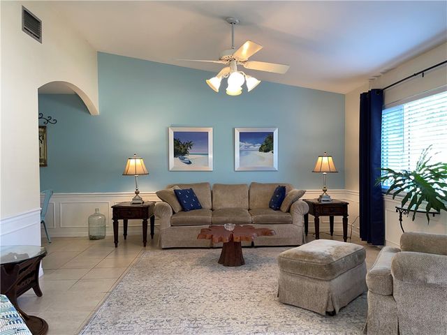 2431 4th Place, Vero Beach, FL 32962