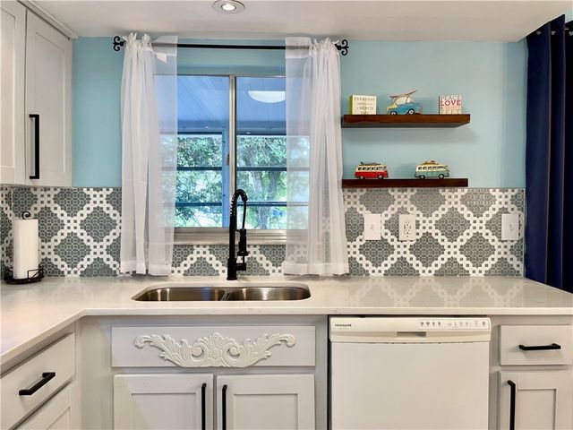 2431 4th Place, Vero Beach, FL 32962