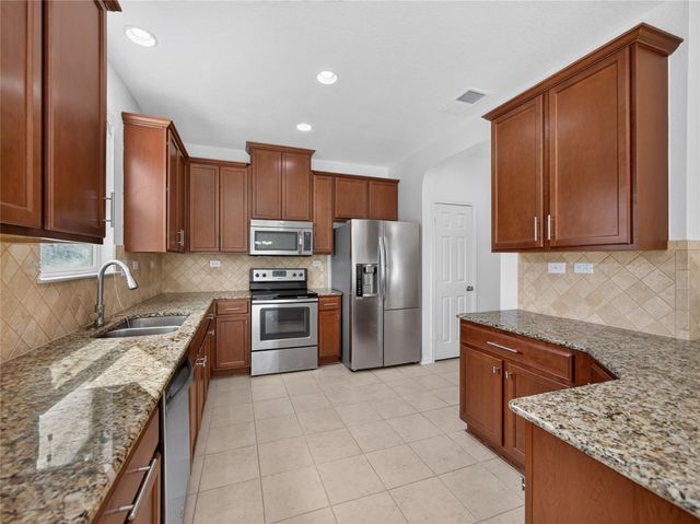 3805 Legend HL, New Braunfels, TX 78130