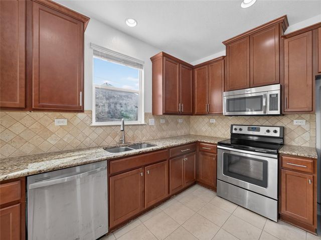 3805 Legend HL, New Braunfels, TX 78130