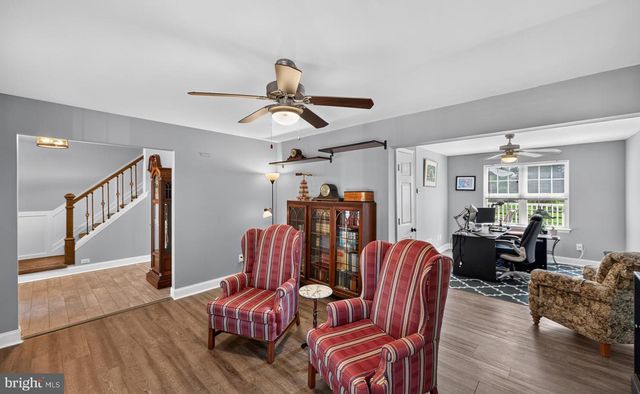 302 MULBERRY DR, Royersford, PA 19468