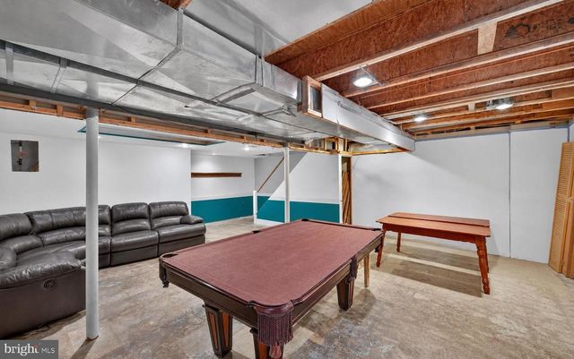 302 MULBERRY DR, Royersford, PA 19468