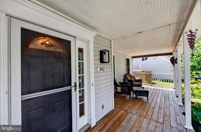 302 MULBERRY DR, Royersford, PA 19468